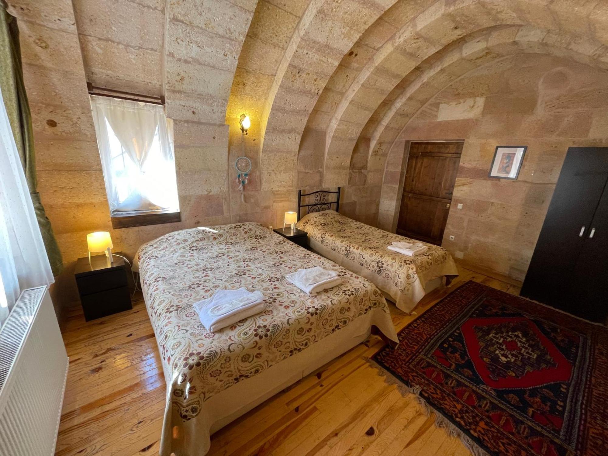 Karadut Cave Hotel Гьореме Екстериор снимка