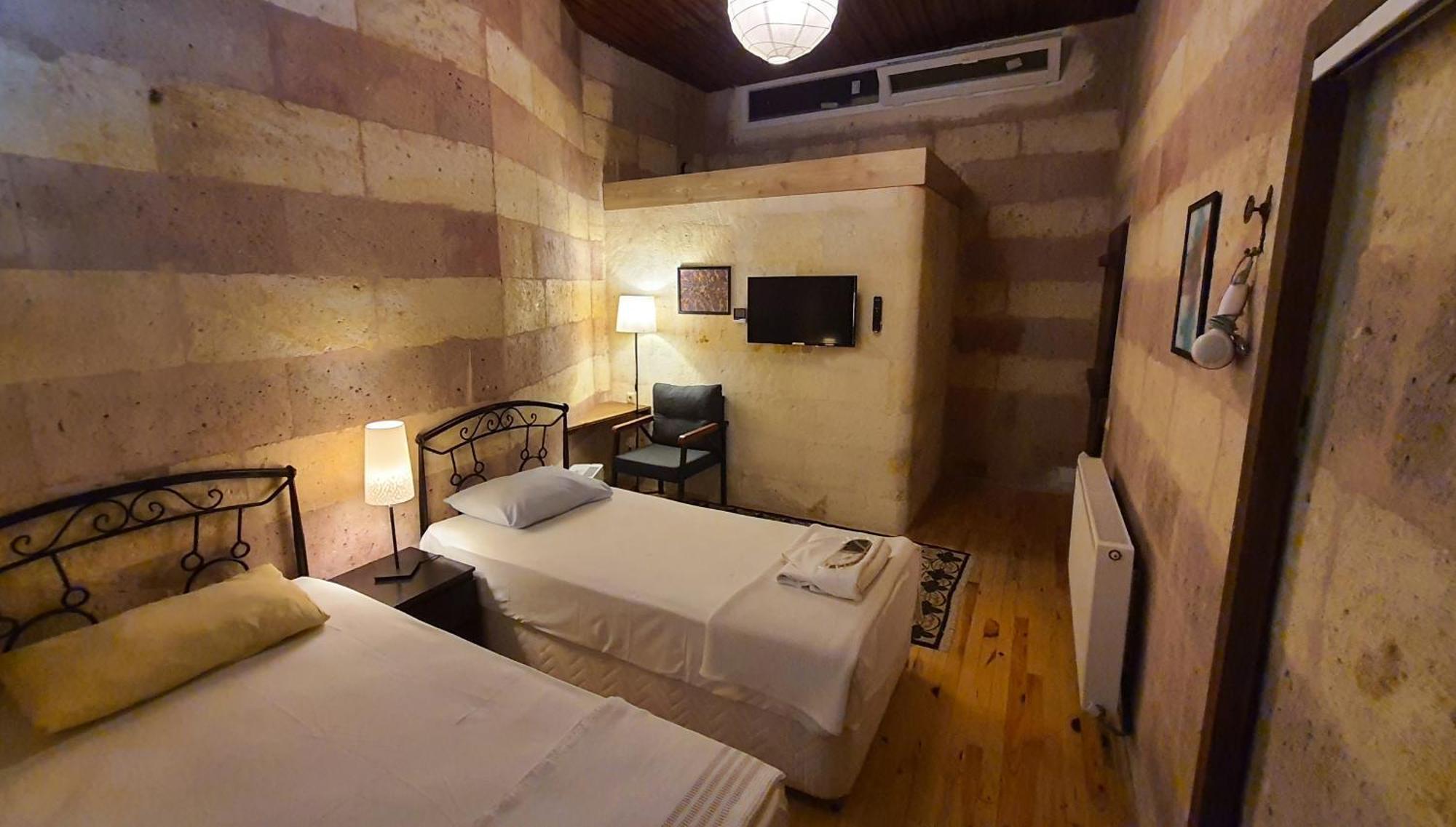 Karadut Cave Hotel Гьореме Стая снимка